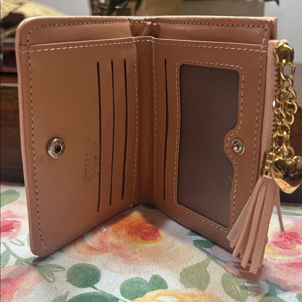 💥2/$10 Ladies Pink Wallet with Gold Heart Tassel Charm